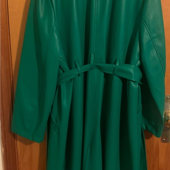 Eloquii Green Belted Trench - Picture 5 of 9
